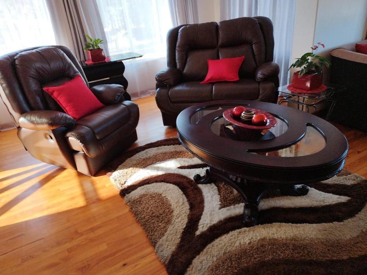 Tj Self-Catering Apartment Graaff Reinet Ruang foto