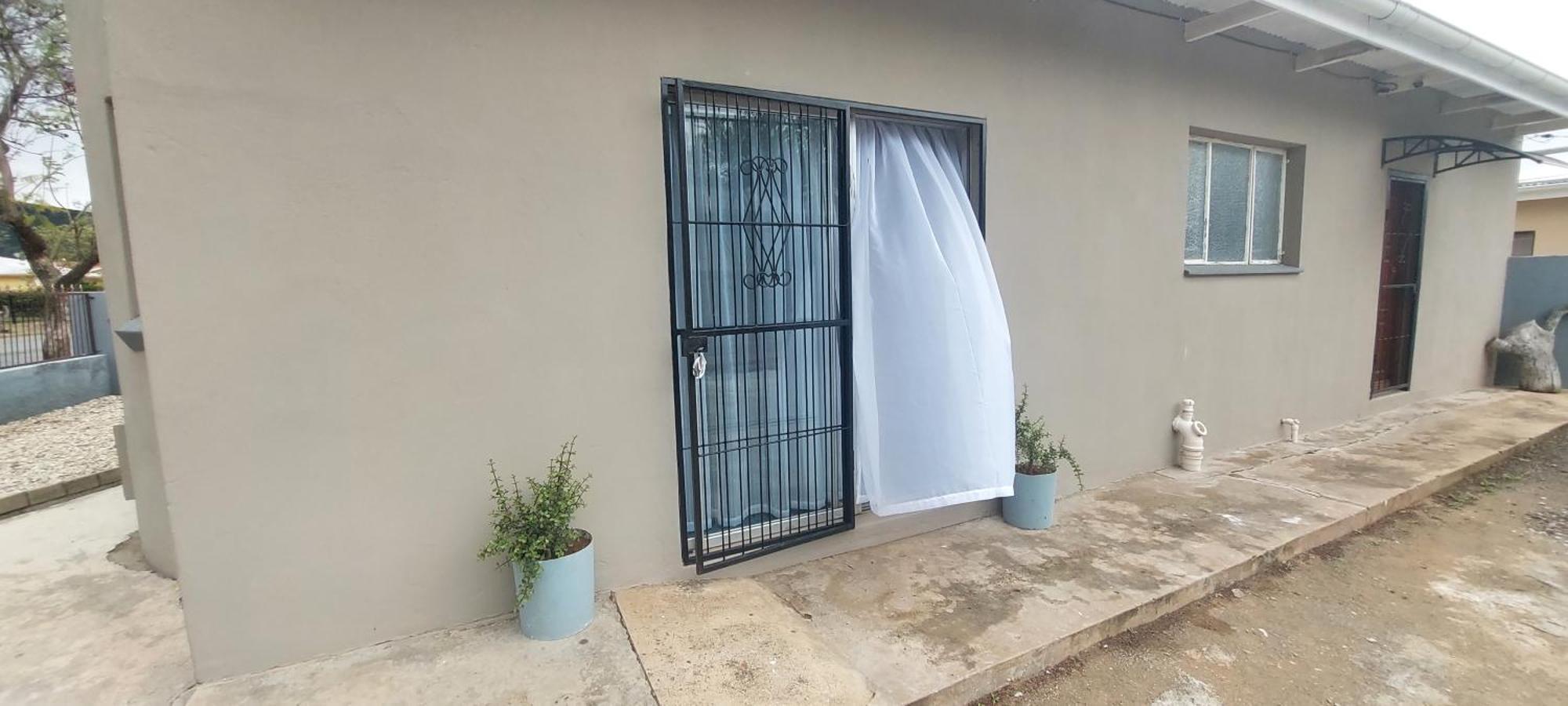 Tj Self-Catering Apartment Graaff Reinet Ruang foto