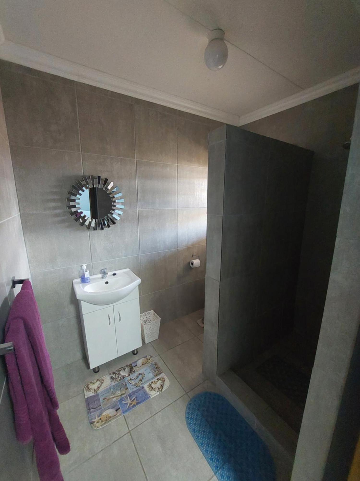 Tj Self-Catering Apartment Graaff Reinet Ruang foto